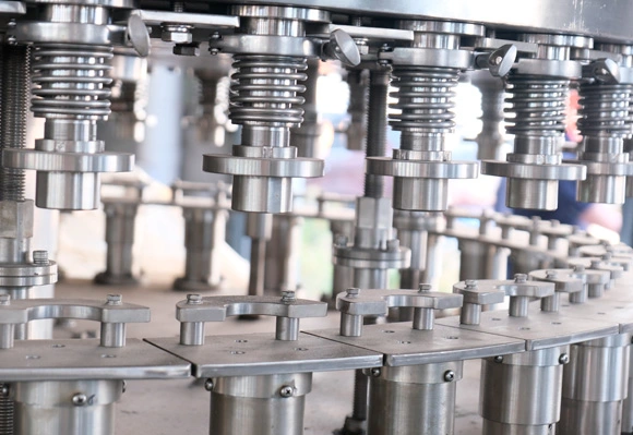Types of Canned Food Packaging Machines